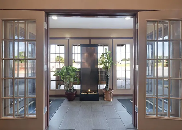 Baymont By Wyndham Commerce Ga Near Tanger Outlets Mall